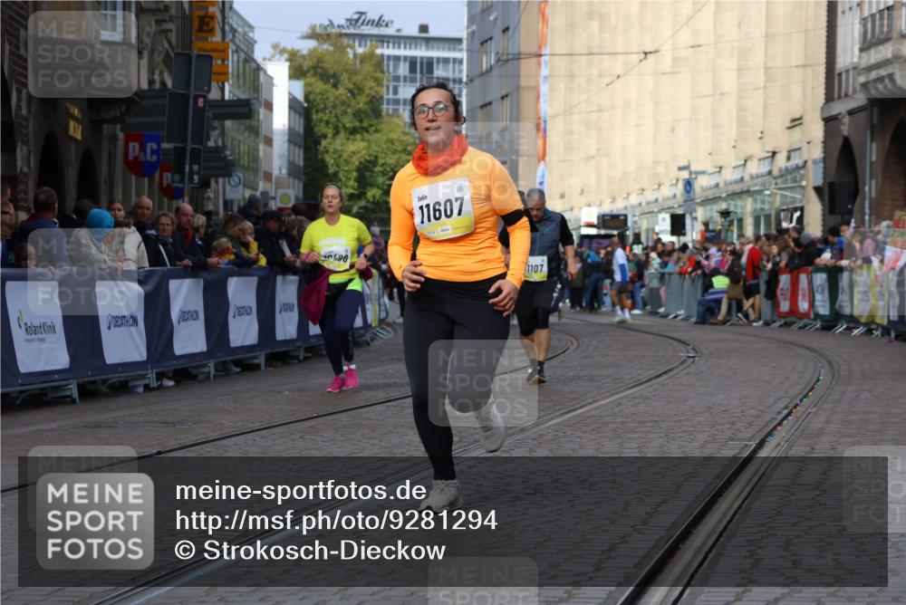 05.10.2025 - 20. swb-Marathon Bremen Strokosch-Dieckow http://msf.ph/oto/9281294 05.10.2025 11:14:57 Ziel 10496, 11107, 11345, 11607 meine-sportfotos.de