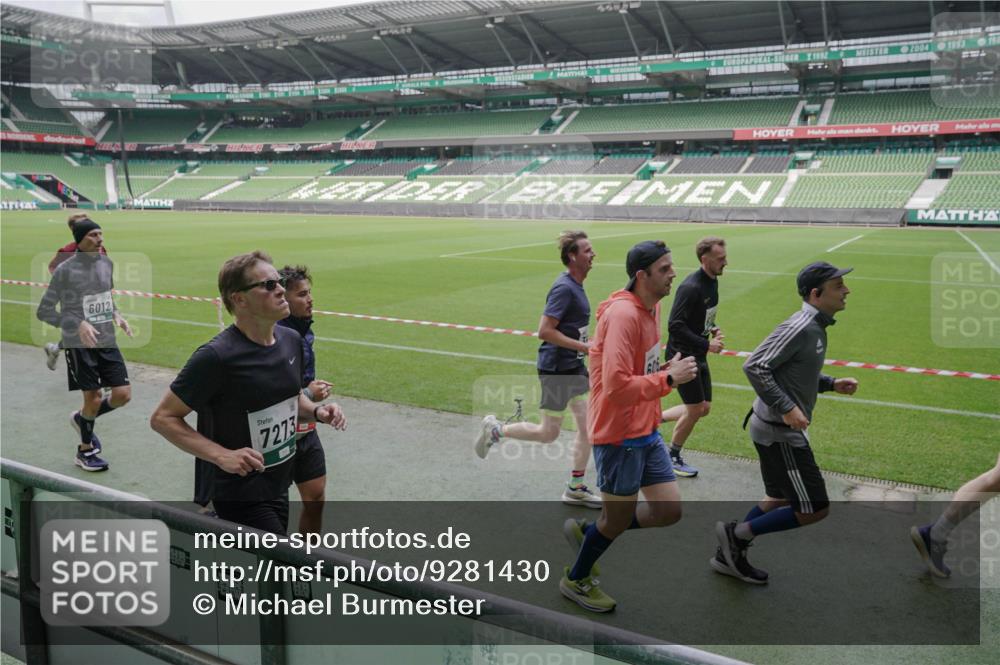 05.10.2025 - 20. swb-Marathon Bremen Michael Burmester http://msf.ph/oto/9281430 05.10.2025 13:04:48 Laufen im Stadion 100, 190, 199, 406, 421, 470, 490, 607, 712, 858, 924, 1012, 1061, 1080, 1132, 1404, 1455, 1478, 1480, 1746, 1765, 1834, 1852, 1914, 1997, 2009, 2086, 2333, 2399, 2536, 2584, 2617, 2664, 2802, 2901, 2989, 3008, 3049, 3216, 3346, 3378, 3380, 3413, 3433, 3445, 3483, 3561, 3658, 3901, 4001, 4187, 4241, 4243, 4244, 4376, 4501, 4524, 4627, 4634, 4637, 4638, 4671, 4757, 4803, 4838, 4840, 4855, 4858, 4928, 5082, 5212, 5247, 5286, 5295, 5446, 5464, 5614, 5832, 5904, 5969, 6287 meine-sportfotos.de