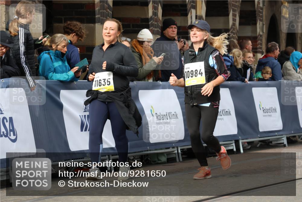 05.10.2025 - 20. swb-Marathon Bremen Strokosch-Dieckow http://msf.ph/oto/9281650 05.10.2025 11:15:07 Ziel 10647, 10984, 11107, 11293, 11635 meine-sportfotos.de