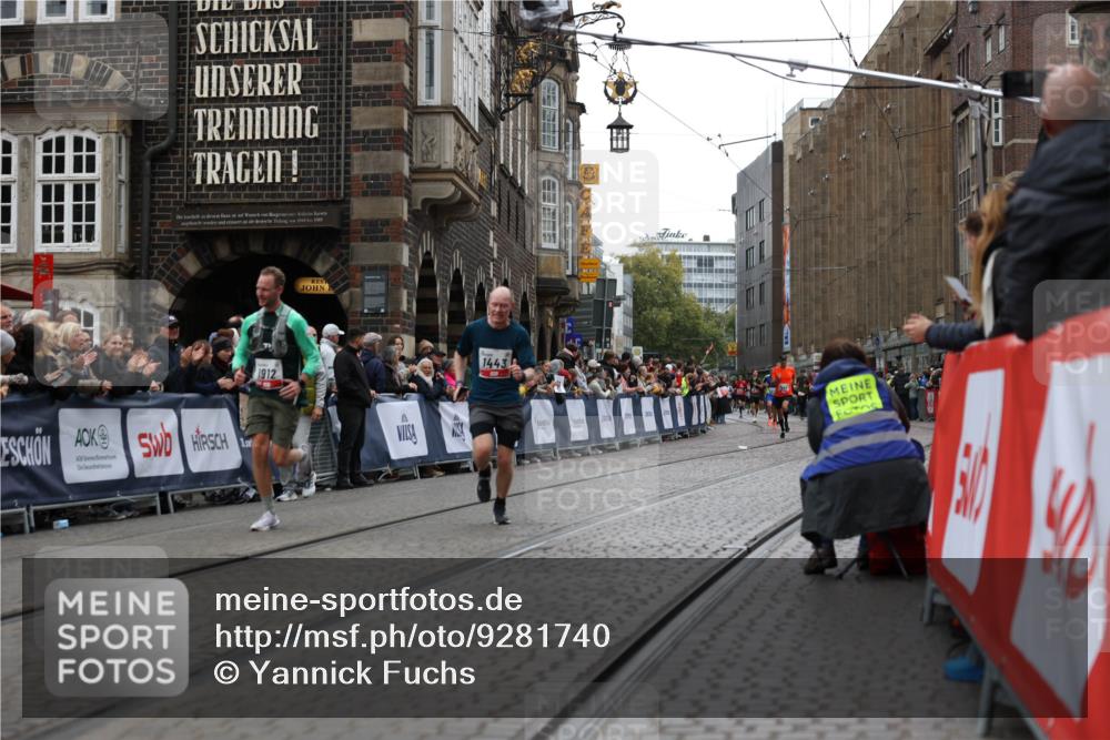 05.10.2025 - 20. swb-Marathon Bremen Yannick Fuchs http://msf.ph/oto/9281740 05.10.2025 12:55:30 Ziel 235, 474, 1443, 2132, 6444, 7883 meine-sportfotos.de