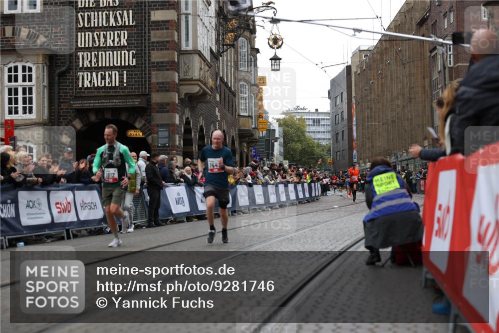 05.10.2025 - 20. swb-Marathon Bremen Yannick Fuchs http://msf.ph/oto/9281746 05.10.2025 12:55:30 Ziel 235, 474, 1443, 2132, 6444, 7883 meine-sportfotos.de