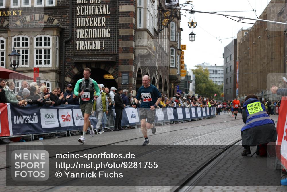 05.10.2025 - 20. swb-Marathon Bremen Yannick Fuchs http://msf.ph/oto/9281755 05.10.2025 12:55:30 Ziel 235, 474, 1443, 2132, 6444, 7883 meine-sportfotos.de