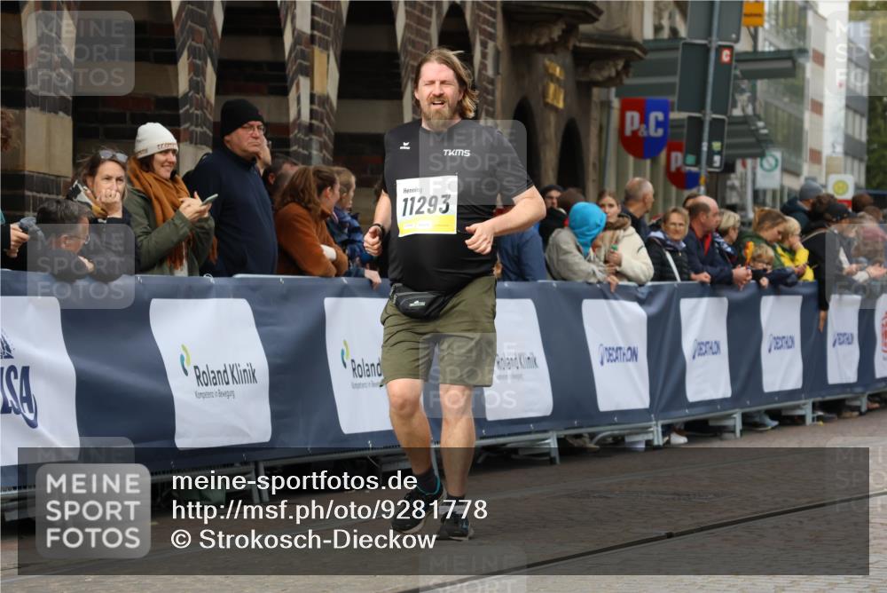 05.10.2025 - 20. swb-Marathon Bremen Strokosch-Dieckow http://msf.ph/oto/9281778 05.10.2025 11:15:10 Ziel 10647, 10984, 11293, 11635 meine-sportfotos.de