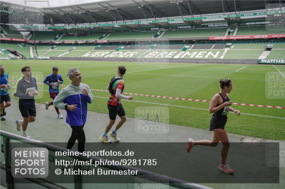 05.10.2025 - 20. swb-Marathon Bremen Michael Burmester http://msf.ph/oto/9281785 05.10.2025 13:05:23 Laufen im Stadion 190, 199, 406, 520, 611, 678, 712, 804, 817, 858, 924, 1061, 1132, 1147, 1228, 1404, 1455, 1480, 1545, 1610, 1702, 1746, 1765, 1834, 1840, 1867, 1990, 2009, 2058, 2187, 2190, 2198, 2437, 2536, 2584, 2604, 2785, 2802, 2902, 2935, 3008, 3025, 3049, 3216, 3317, 3378, 3380, 3413, 3445, 3450, 3479, 3561, 3799, 3809, 3837, 3853, 4055, 4187, 4207, 4241, 4326, 4332, 4376, 4563, 4634, 4665, 4671, 4676, 4831, 4855, 4892, 4904, 4983, 5176, 5286, 5295, 5362, 5382, 5614, 5824, 5904, 6283 meine-sportfotos.de