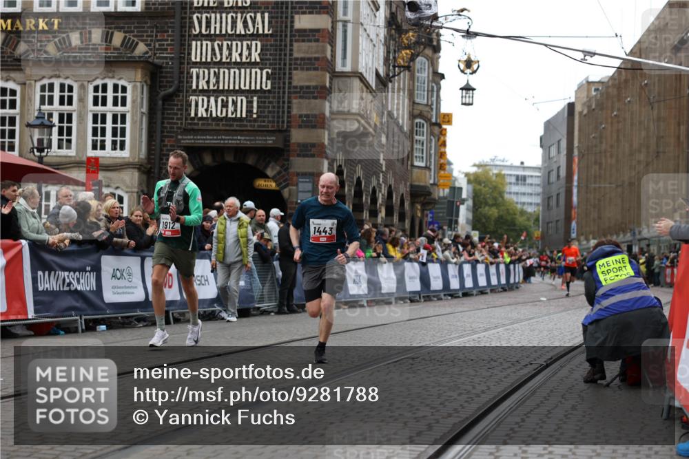 05.10.2025 - 20. swb-Marathon Bremen Yannick Fuchs http://msf.ph/oto/9281788 05.10.2025 12:55:31 Ziel 235, 474, 1443, 1912, 2132, 6444 meine-sportfotos.de