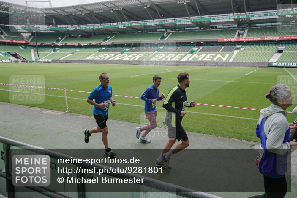 05.10.2025 - 20. swb-Marathon Bremen Michael Burmester http://msf.ph/oto/9281801 05.10.2025 13:05:24 Laufen im Stadion 190, 199, 406, 520, 611, 678, 712, 804, 817, 858, 924, 1061, 1132, 1147, 1228, 1404, 1455, 1480, 1545, 1610, 1702, 1746, 1765, 1834, 1840, 1867, 1990, 2009, 2058, 2187, 2190, 2198, 2437, 2536, 2584, 2604, 2785, 2802, 2902, 2935, 3008, 3025, 3049, 3216, 3317, 3378, 3380, 3413, 3445, 3450, 3479, 3561, 3799, 3809, 3837, 3853, 4055, 4187, 4207, 4241, 4326, 4332, 4376, 4563, 4634, 4665, 4671, 4676, 4831, 4855, 4892, 4904, 4983, 5176, 5286, 5295, 5362, 5382, 5614, 5824, 5904, 6283 meine-sportfotos.de