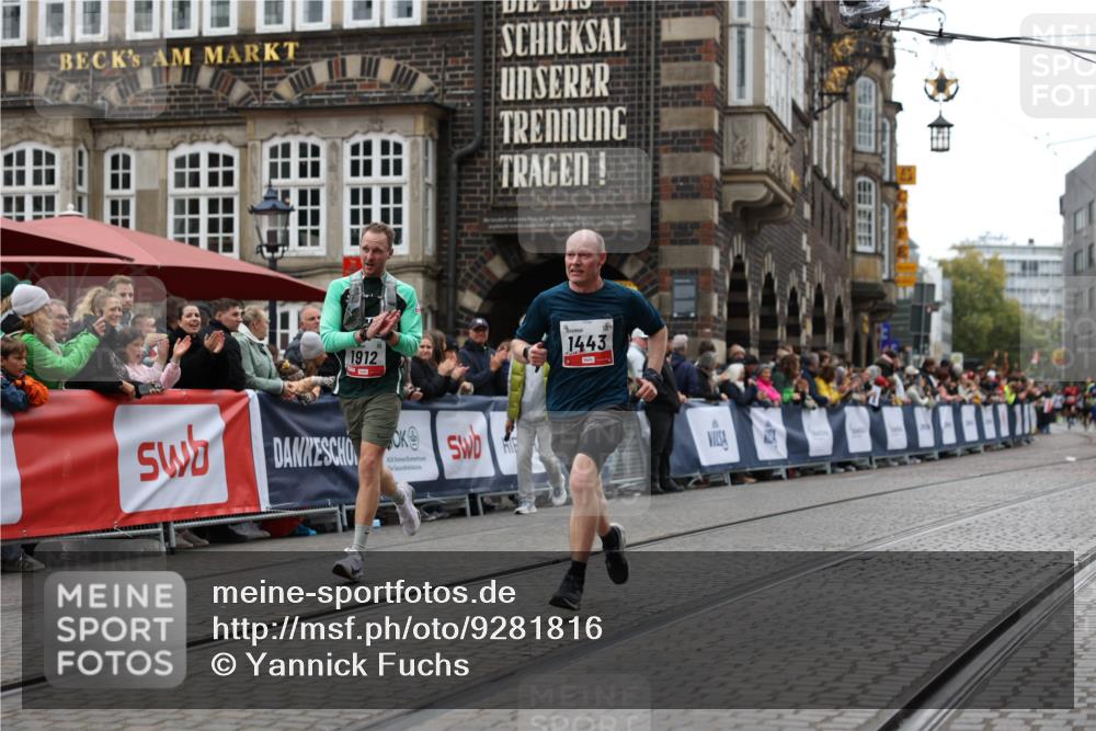 05.10.2025 - 20. swb-Marathon Bremen Yannick Fuchs http://msf.ph/oto/9281816 05.10.2025 12:55:31 Ziel 235, 474, 1443, 1912, 2132, 6444 meine-sportfotos.de