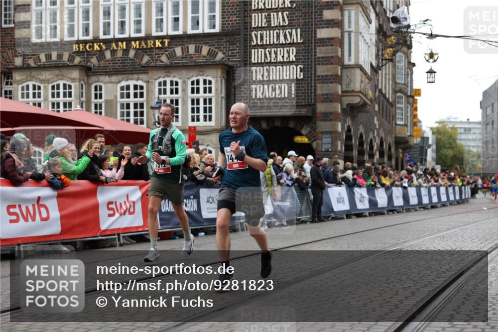 05.10.2025 - 20. swb-Marathon Bremen Yannick Fuchs http://msf.ph/oto/9281823 05.10.2025 12:55:31 Ziel 235, 474, 1443, 1912, 2132, 6444 meine-sportfotos.de