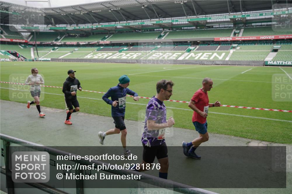 05.10.2025 - 20. swb-Marathon Bremen Michael Burmester http://msf.ph/oto/9281876 05.10.2025 13:05:32 Laufen im Stadion 190, 199, 406, 520, 611, 678, 712, 804, 817, 858, 924, 1132, 1147, 1228, 1404, 1455, 1480, 1545, 1610, 1702, 1746, 1765, 1840, 1867, 1990, 2058, 2187, 2190, 2198, 2422, 2437, 2536, 2584, 2604, 2785, 2802, 2902, 2935, 3008, 3025, 3049, 3216, 3317, 3368, 3378, 3380, 3413, 3445, 3450, 3479, 3799, 3809, 3837, 3853, 4055, 4207, 4241, 4326, 4332, 4376, 4563, 4641, 4665, 4676, 4766, 4831, 4855, 4892, 4904, 4983, 5176, 5286, 5295, 5362, 5382, 5614, 5824, 5904, 6283 meine-sportfotos.de