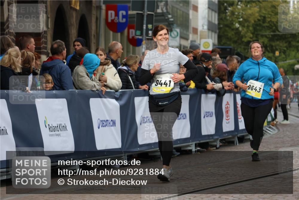 05.10.2025 - 20. swb-Marathon Bremen Strokosch-Dieckow http://msf.ph/oto/9281884 05.10.2025 11:15:13 Ziel 9441, 9643, 10984, 11293, 11635 meine-sportfotos.de