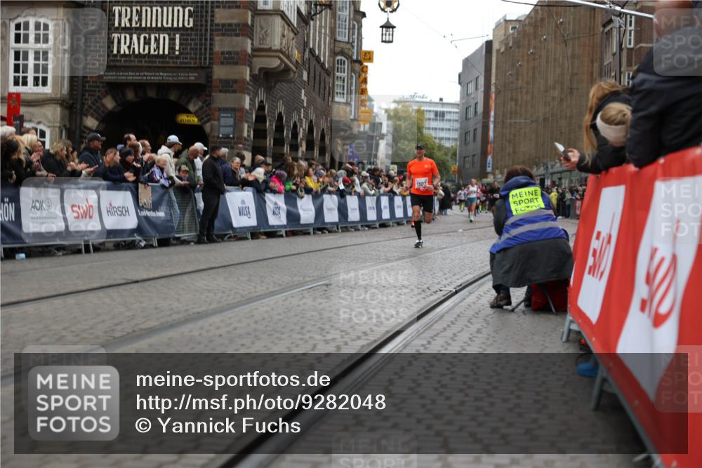 05.10.2025 - 20. swb-Marathon Bremen Yannick Fuchs http://msf.ph/oto/9282048 05.10.2025 12:55:35 Ziel 474, 1443, 1912, 2132, 6444 meine-sportfotos.de