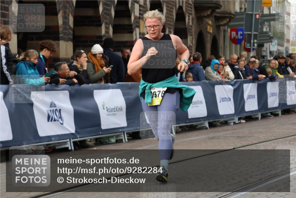 05.10.2025 - 20. swb-Marathon Bremen Strokosch-Dieckow http://msf.ph/oto/9282284 05.10.2025 11:15:28 Ziel 8844, 9959, 10976, 11112, 11113 meine-sportfotos.de