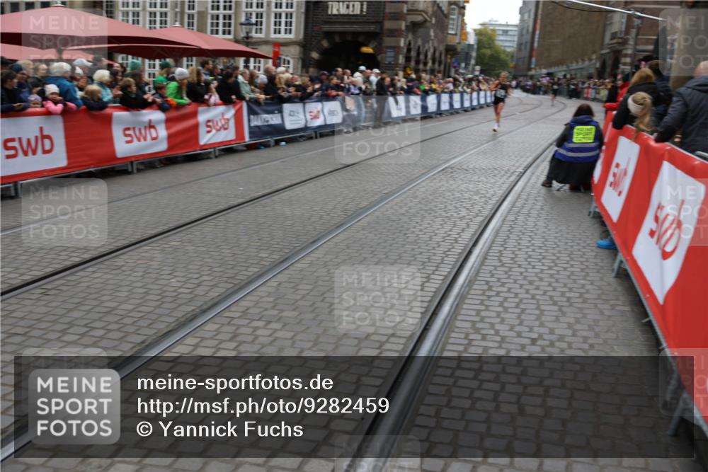 05.10.2025 - 20. swb-Marathon Bremen Yannick Fuchs http://msf.ph/oto/9282459 05.10.2025 12:57:53 Ziel 1088, 2168, 2909, 4635 meine-sportfotos.de