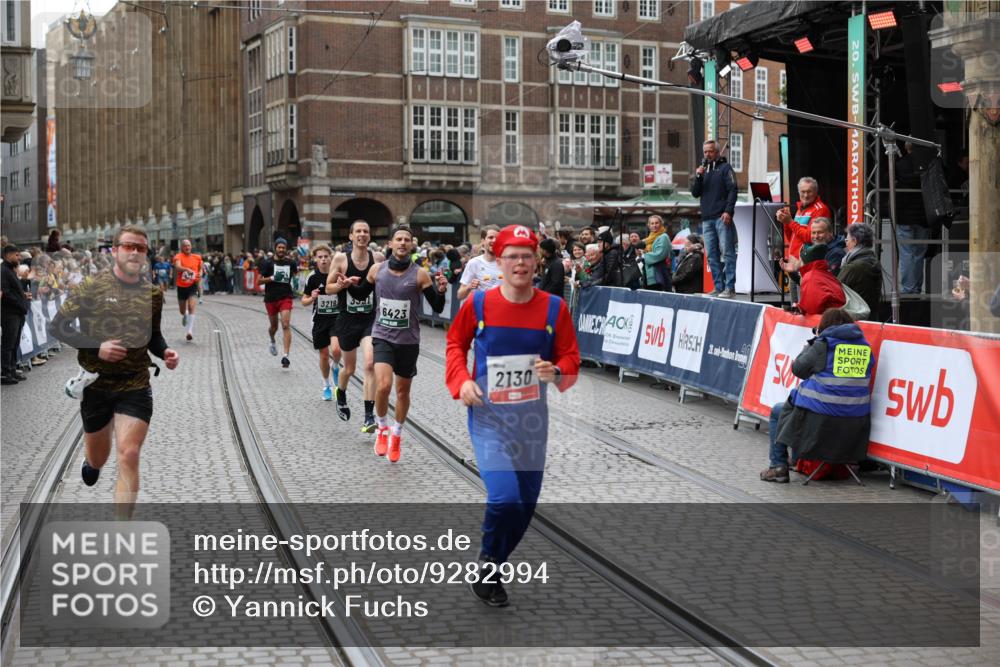 05.10.2025 - 20. swb-Marathon Bremen Yannick Fuchs http://msf.ph/oto/9282994 05.10.2025 12:59:19 Ziel 2130, 2385, 4158, 4664, 5908, 6423 meine-sportfotos.de