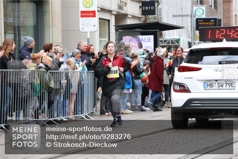 05.10.2025 - 20. swb-Marathon Bremen Strokosch-Dieckow http://msf.ph/oto/9283276 05.10.2025 11:24:28 Ziel 10096, 10096 meine-sportfotos.de