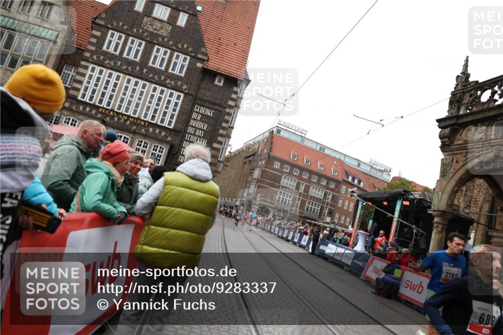 05.10.2025 - 20. swb-Marathon Bremen Yannick Fuchs http://msf.ph/oto/9283337 05.10.2025 13:00:10 Ziel 40, 689, 2186, 8351 meine-sportfotos.de