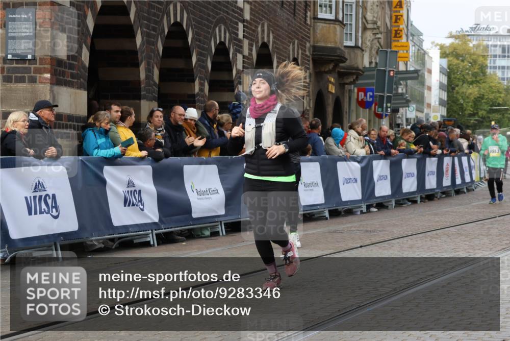 05.10.2025 - 20. swb-Marathon Bremen Strokosch-Dieckow http://msf.ph/oto/9283346 05.10.2025 11:16:27 Ziel 9563, 10023, 10083, 10379, 10450, 11358, 11404 meine-sportfotos.de