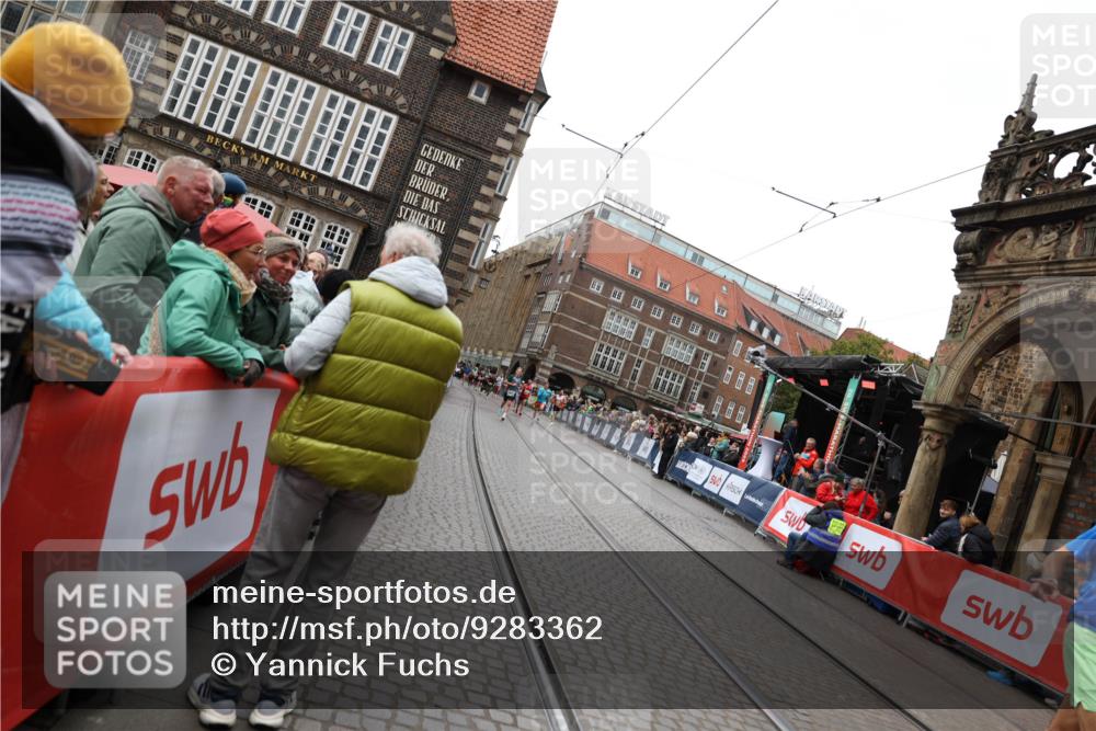 05.10.2025 - 20. swb-Marathon Bremen Yannick Fuchs http://msf.ph/oto/9283362 05.10.2025 13:00:10 Ziel 40, 689, 2186, 8351 meine-sportfotos.de