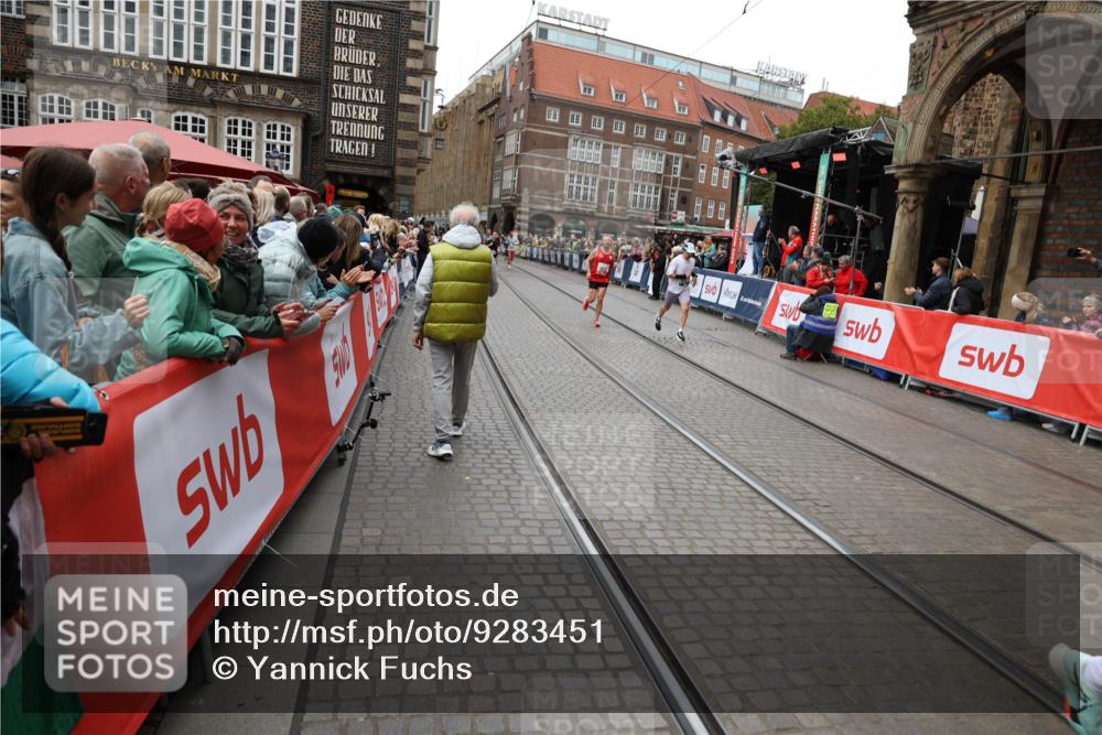 05.10.2025 - 20. swb-Marathon Bremen Yannick Fuchs http://msf.ph/oto/9283451 05.10.2025 13:00:16 Ziel 198, 689, 2186, 4422, 6996, 8030 meine-sportfotos.de