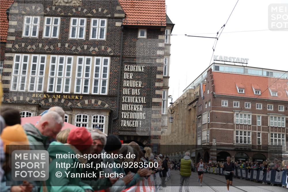 05.10.2025 - 20. swb-Marathon Bremen Yannick Fuchs http://msf.ph/oto/9283500 05.10.2025 13:00:31 Ziel 241, 826, 1615, 2118, 2169, 6633, 7498 meine-sportfotos.de