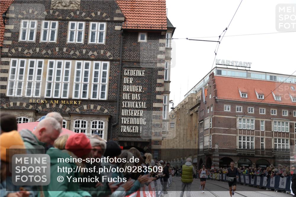 05.10.2025 - 20. swb-Marathon Bremen Yannick Fuchs http://msf.ph/oto/9283509 05.10.2025 13:00:31 Ziel 241, 826, 1615, 2118, 2169, 6633, 7498 meine-sportfotos.de