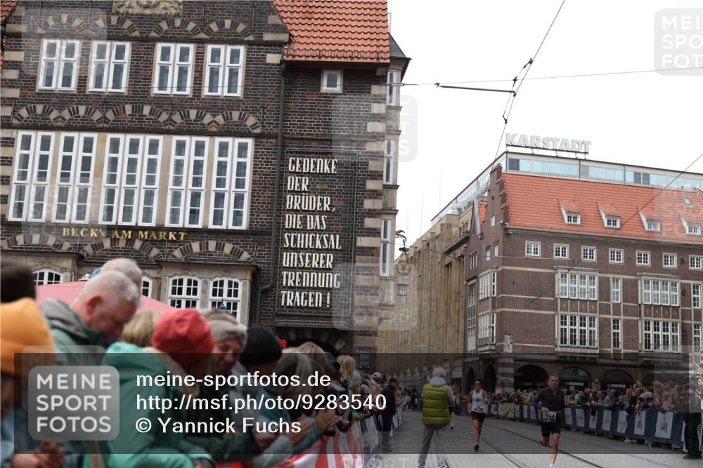 05.10.2025 - 20. swb-Marathon Bremen Yannick Fuchs http://msf.ph/oto/9283540 05.10.2025 13:00:32 Ziel 241, 1615, 2118, 2169, 6633, 7498 meine-sportfotos.de