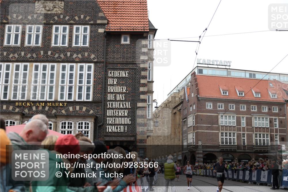 05.10.2025 - 20. swb-Marathon Bremen Yannick Fuchs http://msf.ph/oto/9283566 05.10.2025 13:00:32 Ziel 241, 1615, 2118, 2169, 6633, 7498 meine-sportfotos.de