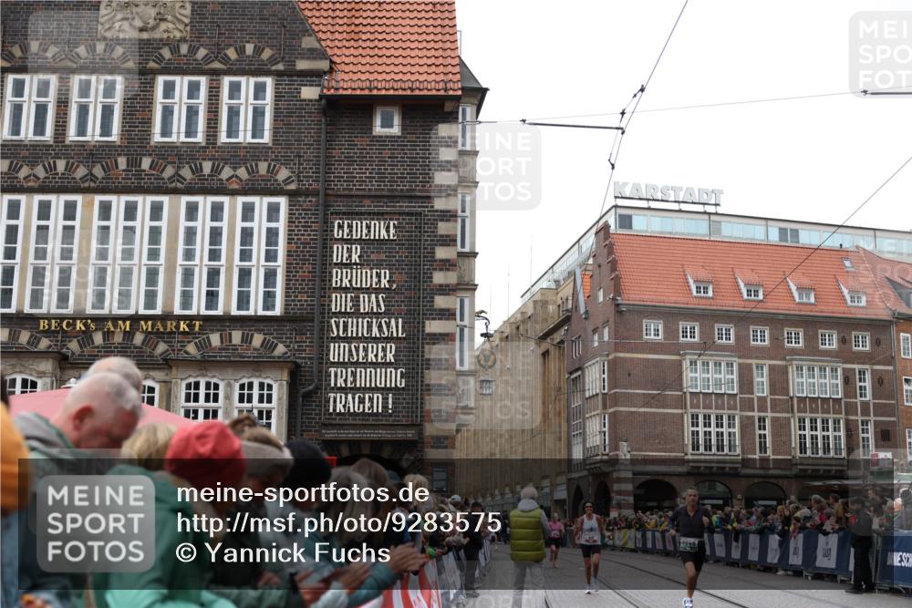 05.10.2025 - 20. swb-Marathon Bremen Yannick Fuchs http://msf.ph/oto/9283575 05.10.2025 13:00:32 Ziel 241, 1615, 2118, 2169, 6633, 7498 meine-sportfotos.de