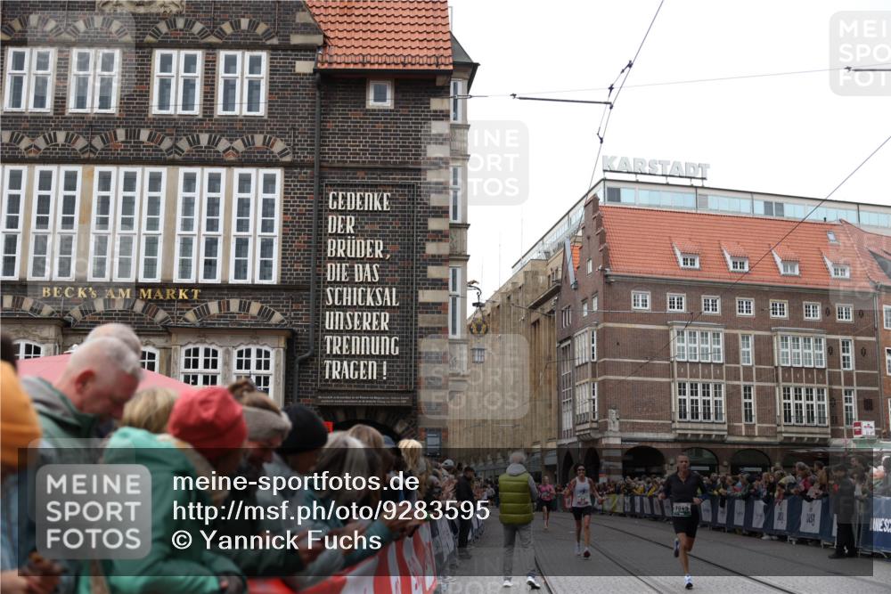 05.10.2025 - 20. swb-Marathon Bremen Yannick Fuchs http://msf.ph/oto/9283595 05.10.2025 13:00:32 Ziel 241, 1615, 2118, 2169, 6633, 7498 meine-sportfotos.de