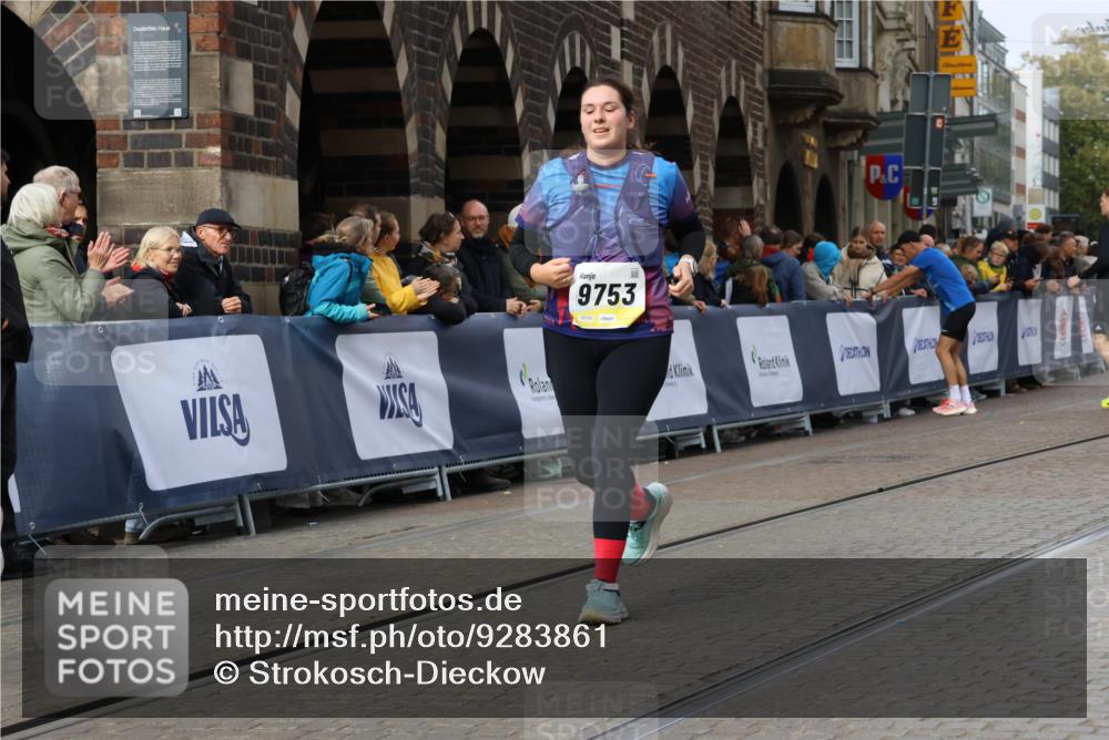 05.10.2025 - 20. swb-Marathon Bremen Strokosch-Dieckow http://msf.ph/oto/9283861 05.10.2025 11:16:39 Ziel 9301, 9753, 11020, 11182, 11438 meine-sportfotos.de