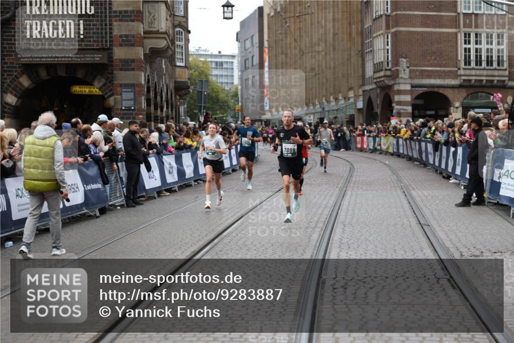 05.10.2025 - 20. swb-Marathon Bremen Yannick Fuchs http://msf.ph/oto/9283887 05.10.2025 13:00:42 Ziel 46, 1612, 7949 meine-sportfotos.de