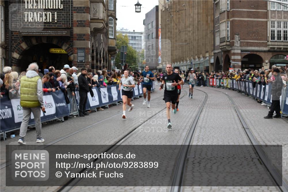 05.10.2025 - 20. swb-Marathon Bremen Yannick Fuchs http://msf.ph/oto/9283899 05.10.2025 13:00:42 Ziel 46, 1612, 7949 meine-sportfotos.de