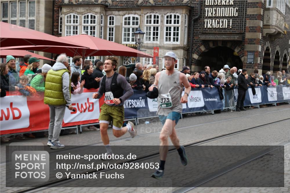 05.10.2025 - 20. swb-Marathon Bremen Yannick Fuchs http://msf.ph/oto/9284053 05.10.2025 13:00:48 Ziel 965, 3251, 3982, 5014, 7099, 7373 meine-sportfotos.de