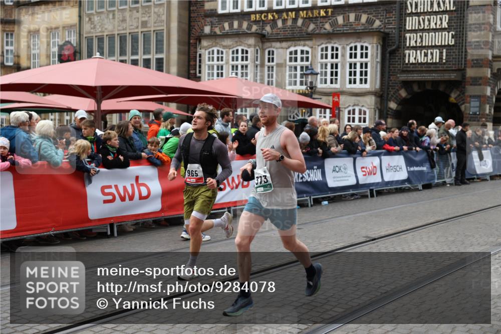 05.10.2025 - 20. swb-Marathon Bremen Yannick Fuchs http://msf.ph/oto/9284078 05.10.2025 13:00:49 Ziel 965, 3251, 3982, 5014, 7099, 7373 meine-sportfotos.de
