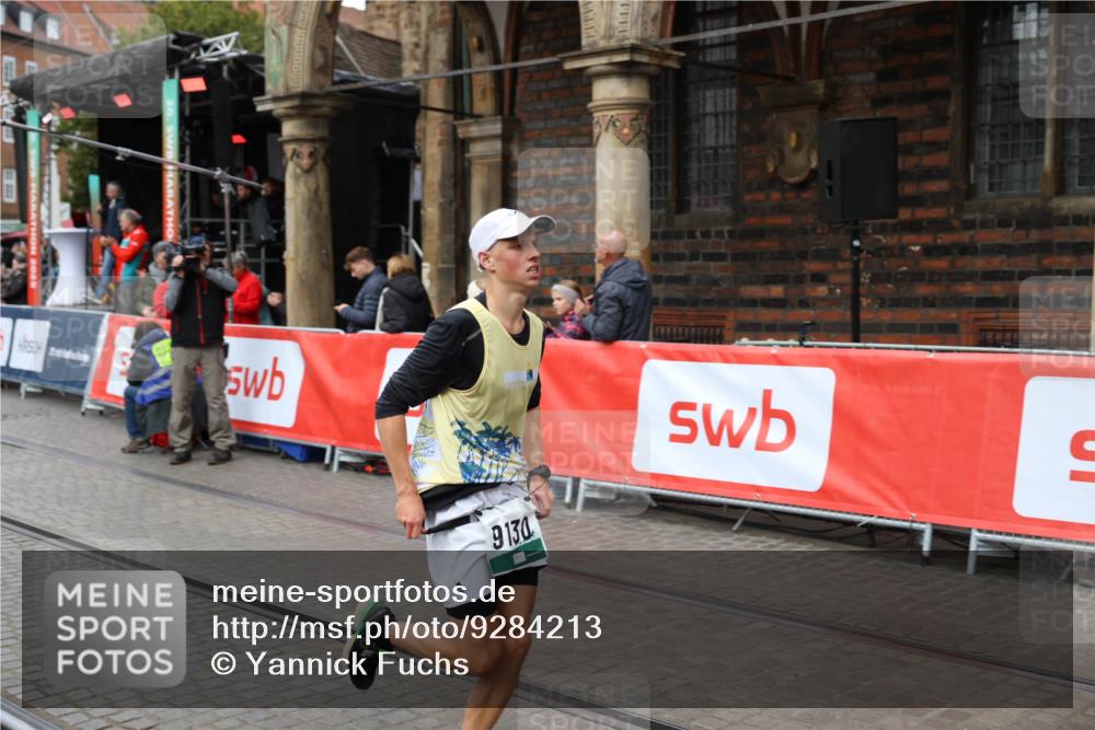 05.10.2025 - 20. swb-Marathon Bremen Yannick Fuchs http://msf.ph/oto/9284213 05.10.2025 13:00:56 Ziel 965, 5014, 7373, 9130 meine-sportfotos.de