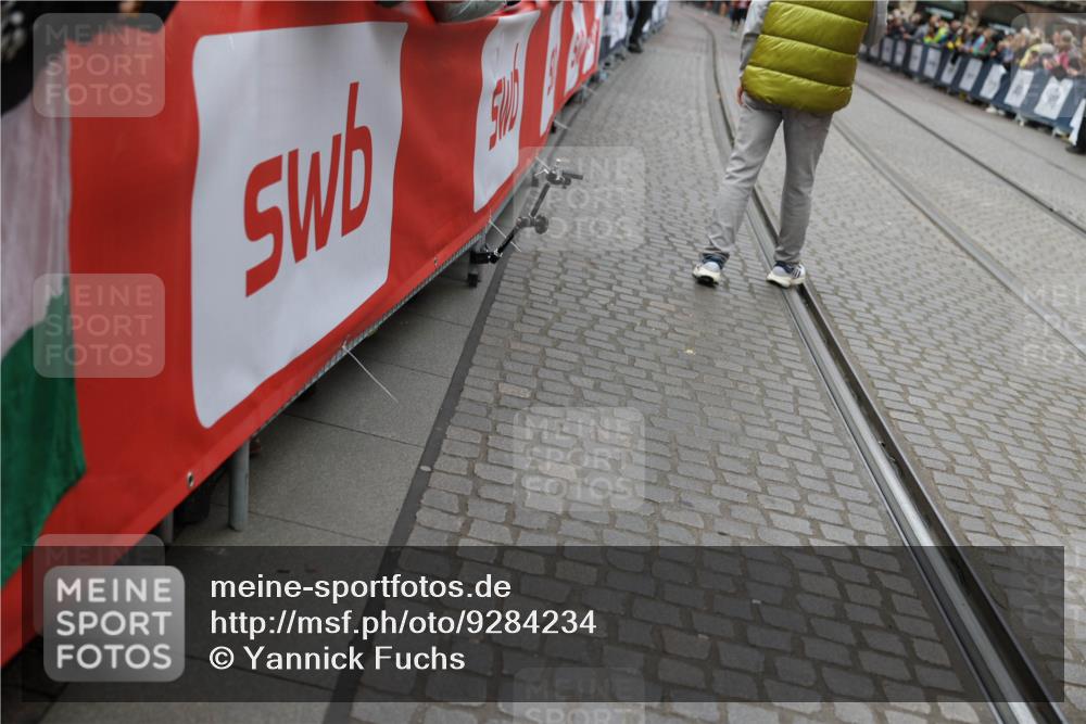 05.10.2025 - 20. swb-Marathon Bremen Yannick Fuchs http://msf.ph/oto/9284234 05.10.2025 13:01:02 Ziel 1645, 9130 meine-sportfotos.de