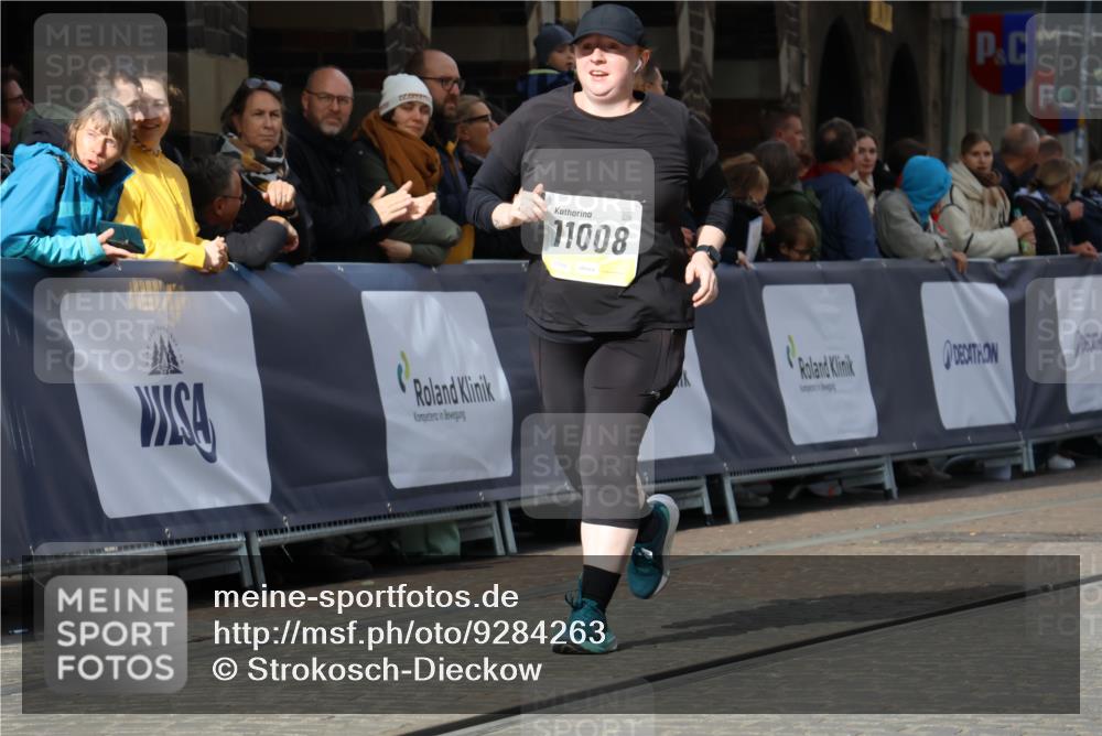 05.10.2025 - 20. swb-Marathon Bremen Strokosch-Dieckow http://msf.ph/oto/9284263 05.10.2025 11:17:17 Ziel 11008 meine-sportfotos.de