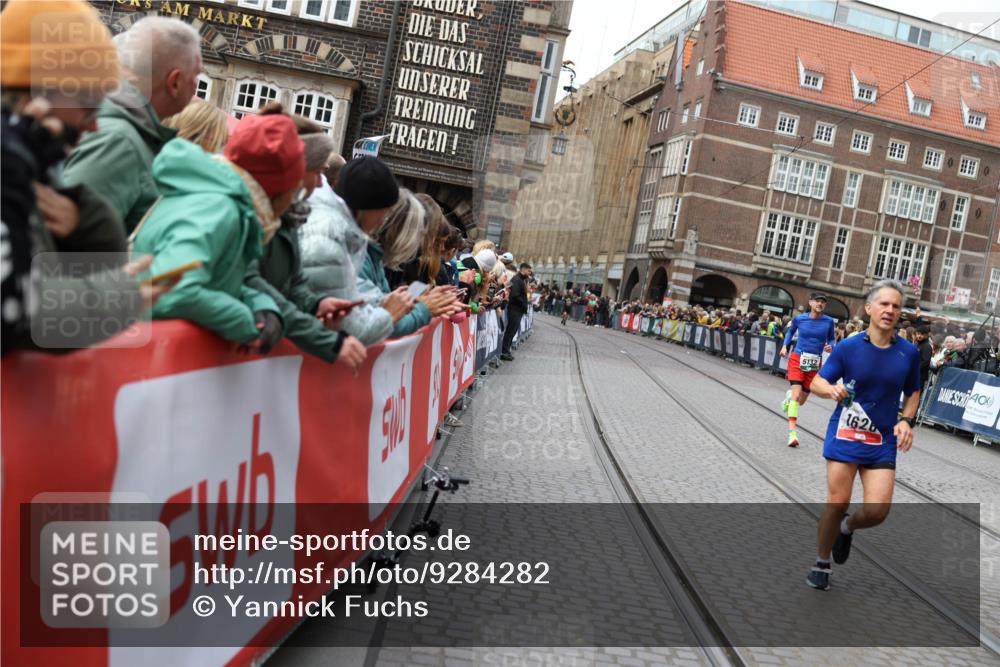 05.10.2025 - 20. swb-Marathon Bremen Yannick Fuchs http://msf.ph/oto/9284282 05.10.2025 13:01:26 Ziel 1626, 2666, 2719, 3150, 3342, 3807, 6150, 7525, 8747 meine-sportfotos.de