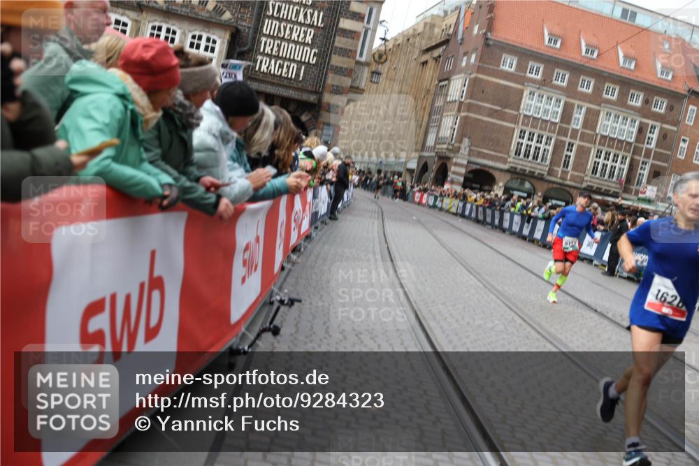 05.10.2025 - 20. swb-Marathon Bremen Yannick Fuchs http://msf.ph/oto/9284323 05.10.2025 13:01:27 Ziel 1626, 2666, 2719, 3150, 3342, 3807, 5132, 6150, 7525 meine-sportfotos.de