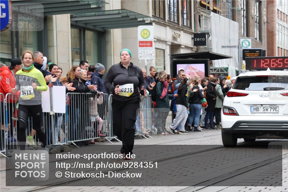 05.10.2025 - 20. swb-Marathon Bremen Strokosch-Dieckow http://msf.ph/oto/9284351 05.10.2025 11:26:58 Ziel  meine-sportfotos.de