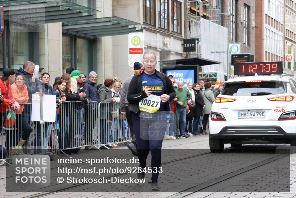 05.10.2025 - 20. swb-Marathon Bremen Strokosch-Dieckow http://msf.ph/oto/9284533 05.10.2025 11:27:38 Ziel 10027, 10027 meine-sportfotos.de