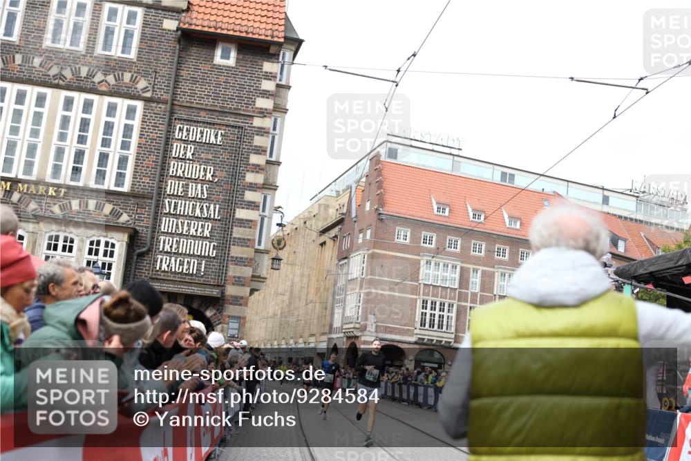 05.10.2025 - 20. swb-Marathon Bremen Yannick Fuchs http://msf.ph/oto/9284584 05.10.2025 13:02:31 Ziel 662 meine-sportfotos.de