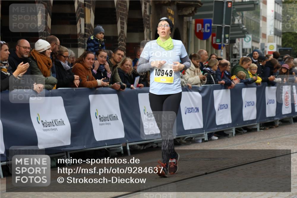 05.10.2025 - 20. swb-Marathon Bremen Strokosch-Dieckow http://msf.ph/oto/9284637 05.10.2025 11:17:52 Ziel 10949 meine-sportfotos.de