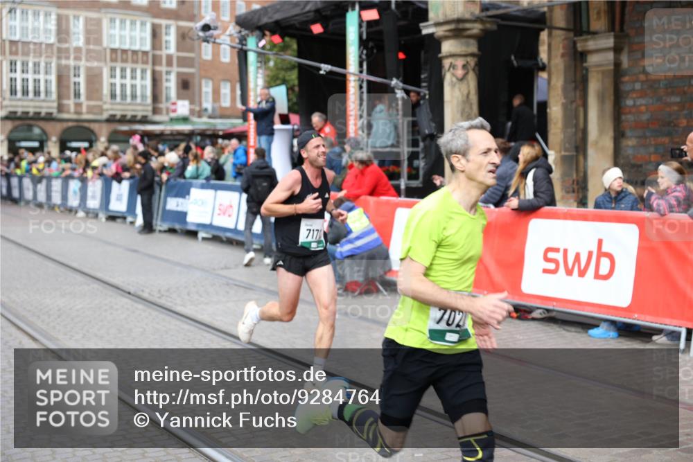 05.10.2025 - 20. swb-Marathon Bremen Yannick Fuchs http://msf.ph/oto/9284764 05.10.2025 13:02:43 Ziel 1810, 3327, 7028, 7170 meine-sportfotos.de