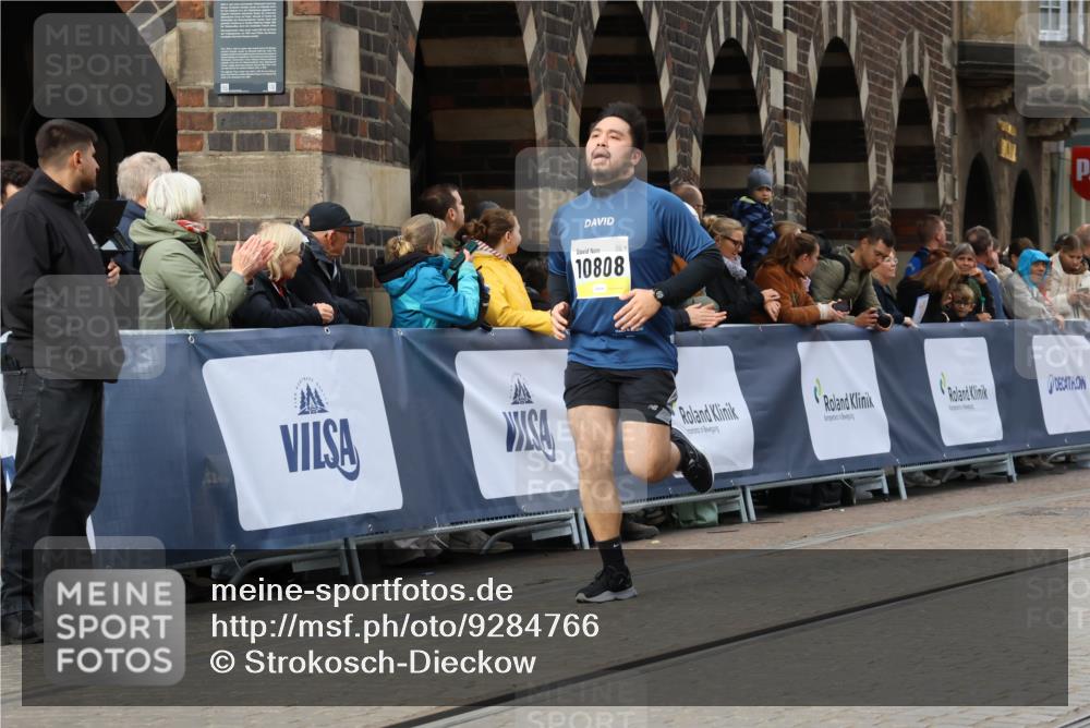 05.10.2025 - 20. swb-Marathon Bremen Strokosch-Dieckow http://msf.ph/oto/9284766 05.10.2025 11:18:02 Ziel 10808, 11082 meine-sportfotos.de