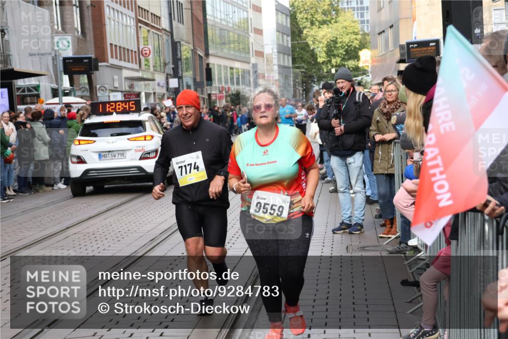 05.10.2025 - 20. swb-Marathon Bremen Strokosch-Dieckow http://msf.ph/oto/9284783 05.10.2025 11:28:44 Ziel 7174, 9559, 10579, 11313, 11314, 7174, 9559, 10579, 11313, 11314 meine-sportfotos.de