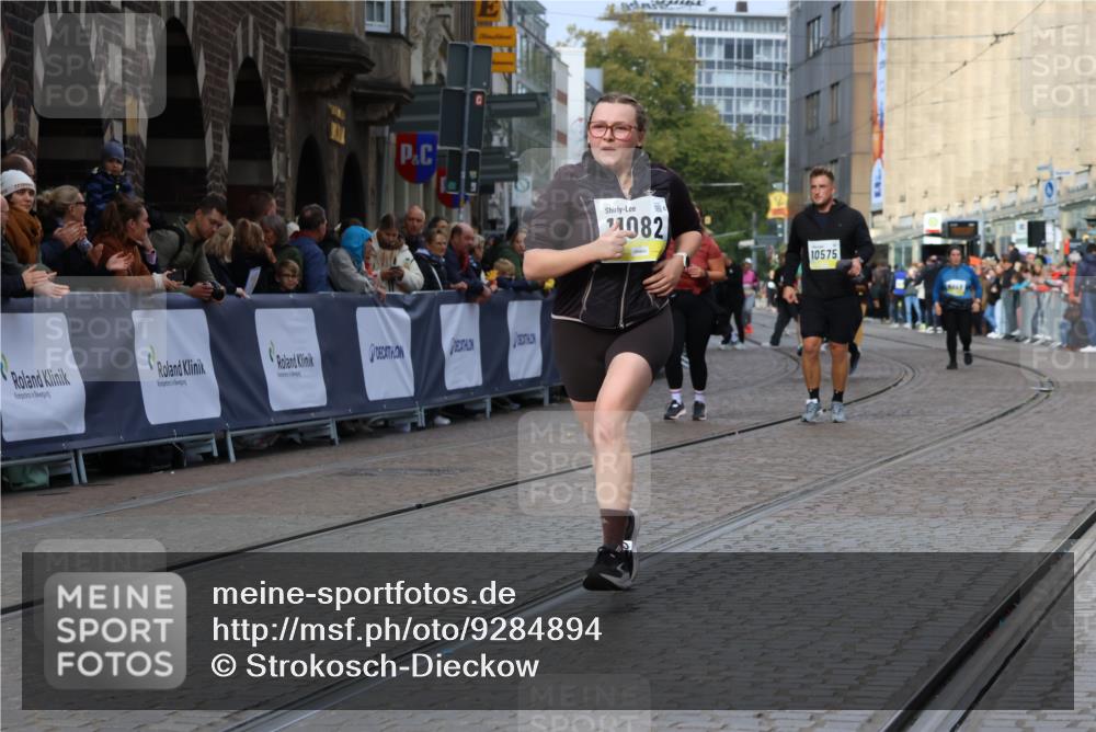 05.10.2025 - 20. swb-Marathon Bremen Strokosch-Dieckow http://msf.ph/oto/9284894 05.10.2025 11:18:07 Ziel 11082 meine-sportfotos.de