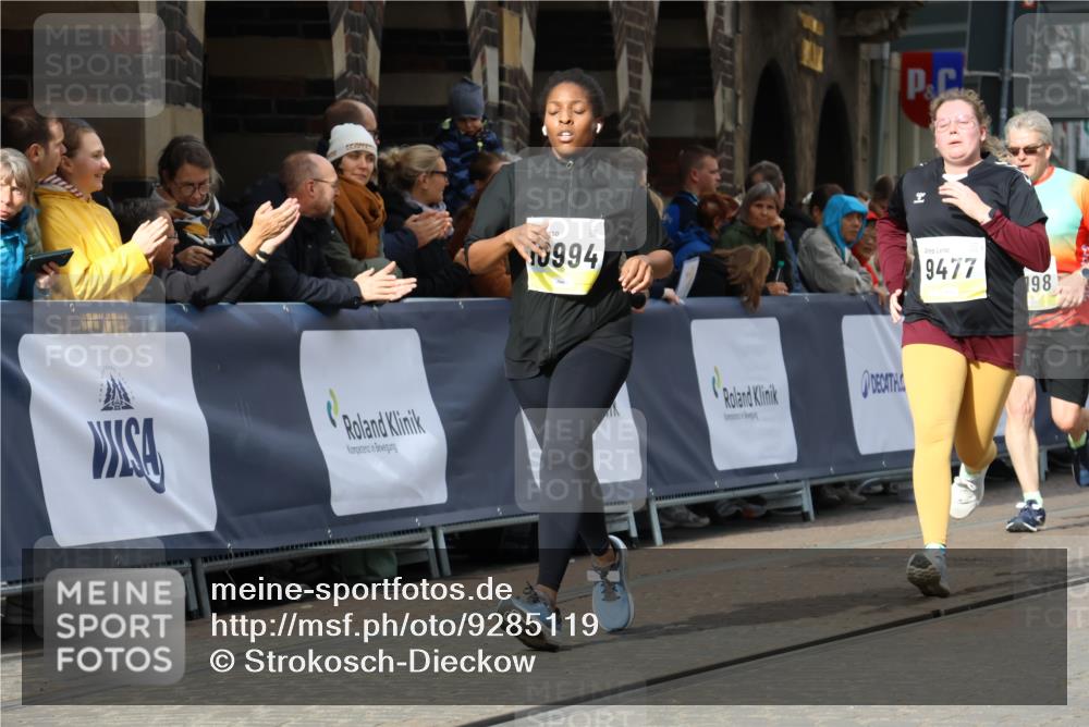 05.10.2025 - 20. swb-Marathon Bremen Strokosch-Dieckow http://msf.ph/oto/9285119 05.10.2025 11:18:16 Ziel 9348, 9465, 9477, 10198, 10575, 10994 meine-sportfotos.de