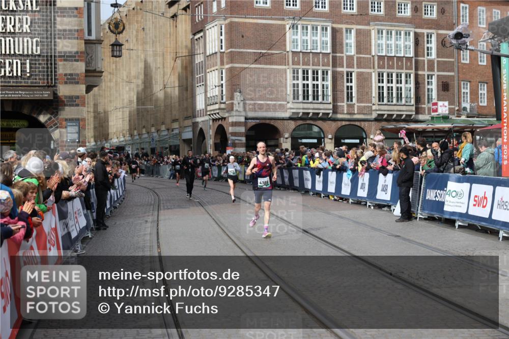 05.10.2025 - 20. swb-Marathon Bremen Yannick Fuchs http://msf.ph/oto/9285347 05.10.2025 13:03:38 Ziel 635, 5588 meine-sportfotos.de