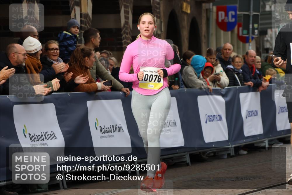 05.10.2025 - 20. swb-Marathon Bremen Strokosch-Dieckow http://msf.ph/oto/9285501 05.10.2025 11:18:30 Ziel 10076, 10472, 11043, 11690 meine-sportfotos.de